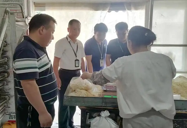 商丘市睢阳区市场监管局：“百日攻坚”整治行动 护航夏季食品安全