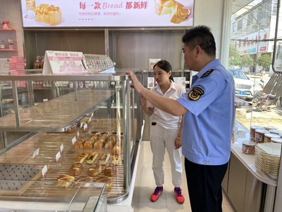 ​罗山县市场监管局开展烘焙蛋糕店食品安全专项检查
