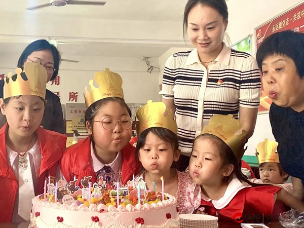 “情暖童心 爱伴成长”——西平县妇联举办第四届留守儿童集体生日会