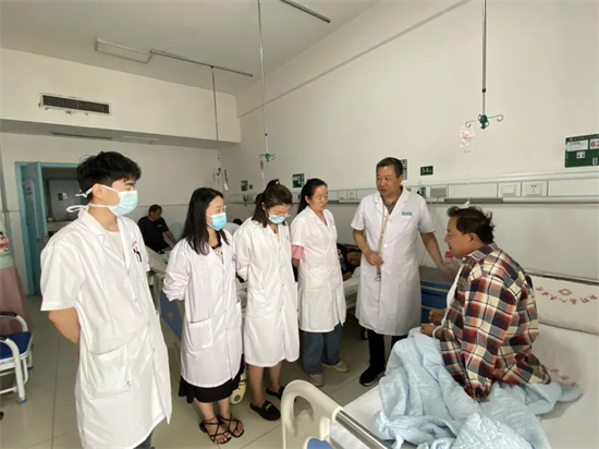 新野县人民医院成功开展首例“心脏不停跳”冠脉搭桥手术
