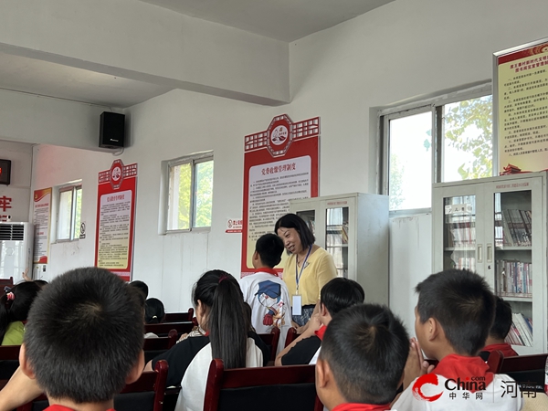 ​西平县焦庄席王寨小学举办“青少年心理健康服务进村行动”主题讲座